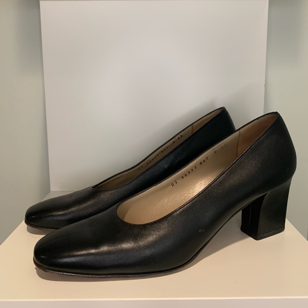 Salvatore Ferragamo Black Leather Pumps